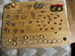 Lot: boucles d’oreille et bagues 