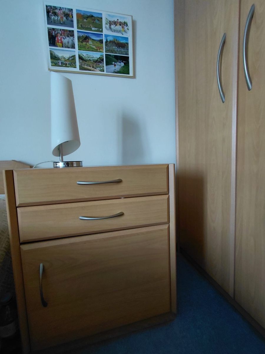 Pfister Betten: Vends meubles de chambres à coucher  – Gebraucht aus Bôle von ipo_kj9k 4