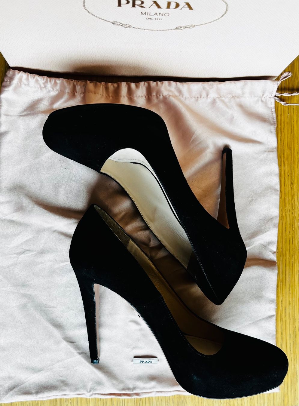Prada Scarpe da donna: Schwarze PRADA Pumps Wildleder, Grösse 41 – Nuovo (secondo la descrizione) da Meilen venduto da mary24031978 4