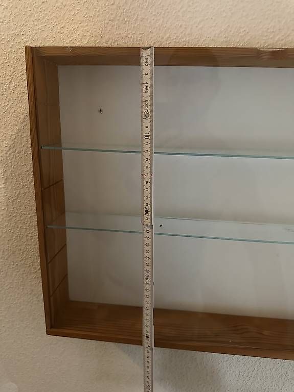 Vetrine: HolzWandvitrine – Usato da Binningen venduto da C0llin 1