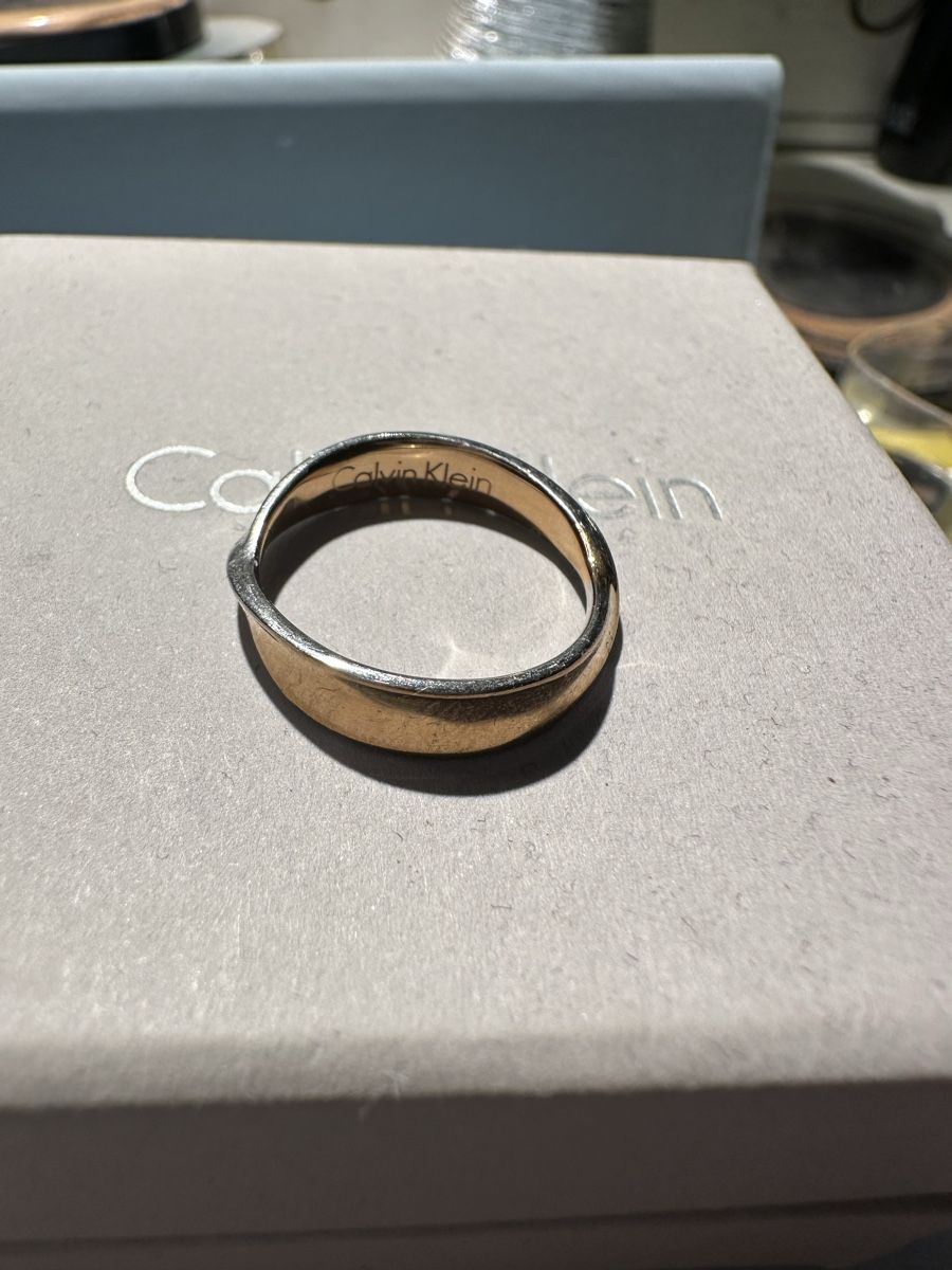 Calvin Klein Anelli: Bague Calvin Klein en acier – Usato da Savagnier venduto da Pivovar2 1