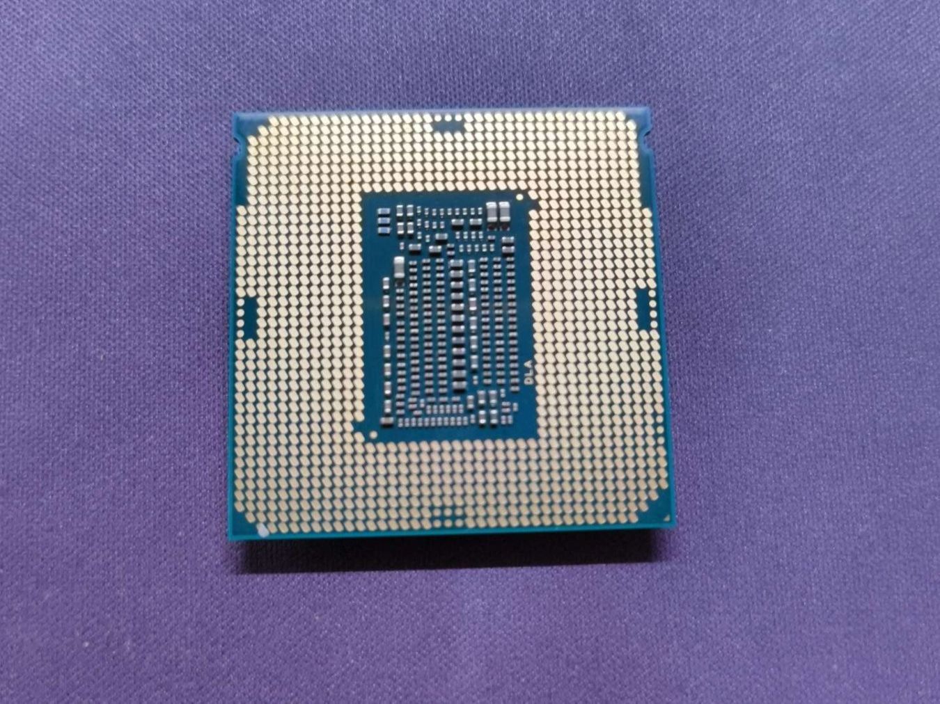 Intel Componenti elettronici: Processeur Intel Core i9-9900K – Usato da Savigny venduto da Seb_D 1