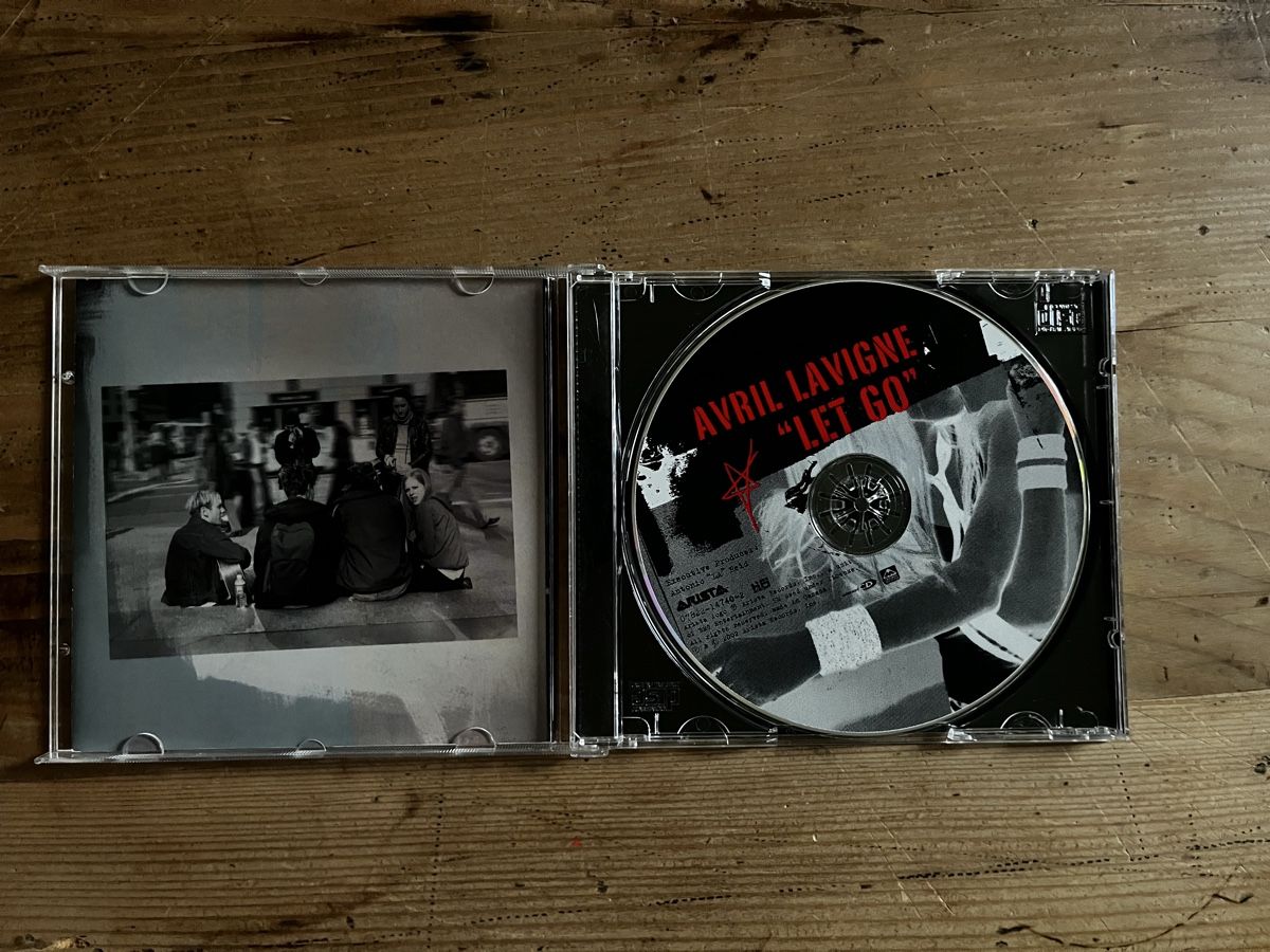 CD: Avril Lavigne - Let Go CD – Usato da Brugg AG venduto da corkycanada 2