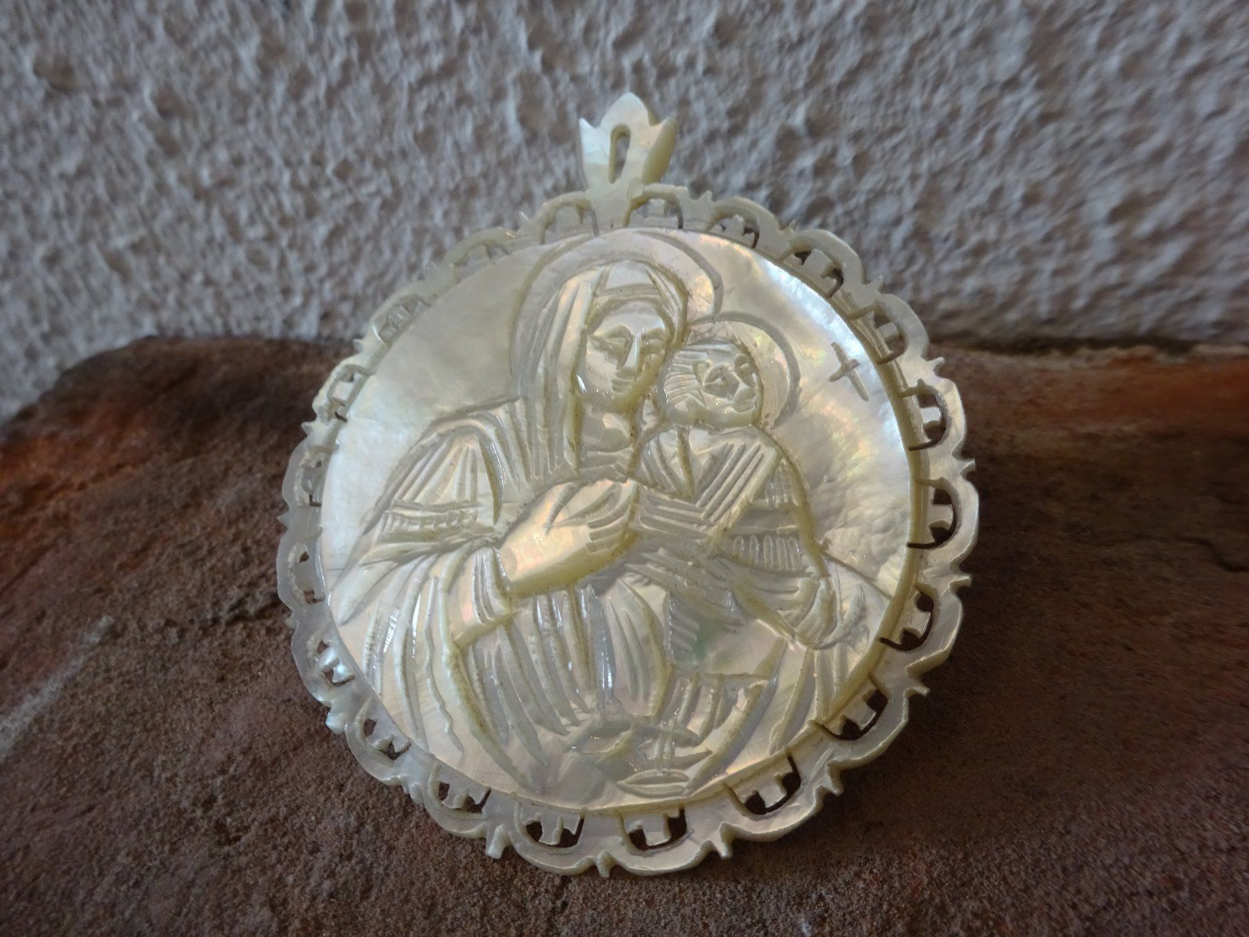 Ciondoli: Madonna Perlmutt Anhänger Jerusalem – Usato da Esslingen venduto da FetteSchnecke 1