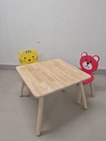 2x viereckige Kindertische (Spielba)