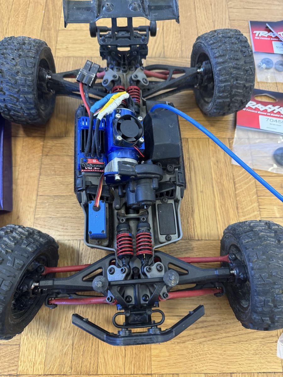 Traxxas Modellismo RC: Traxxas E-Revo VXL 1/16 – Usato da Nyon venduto da loris305 6