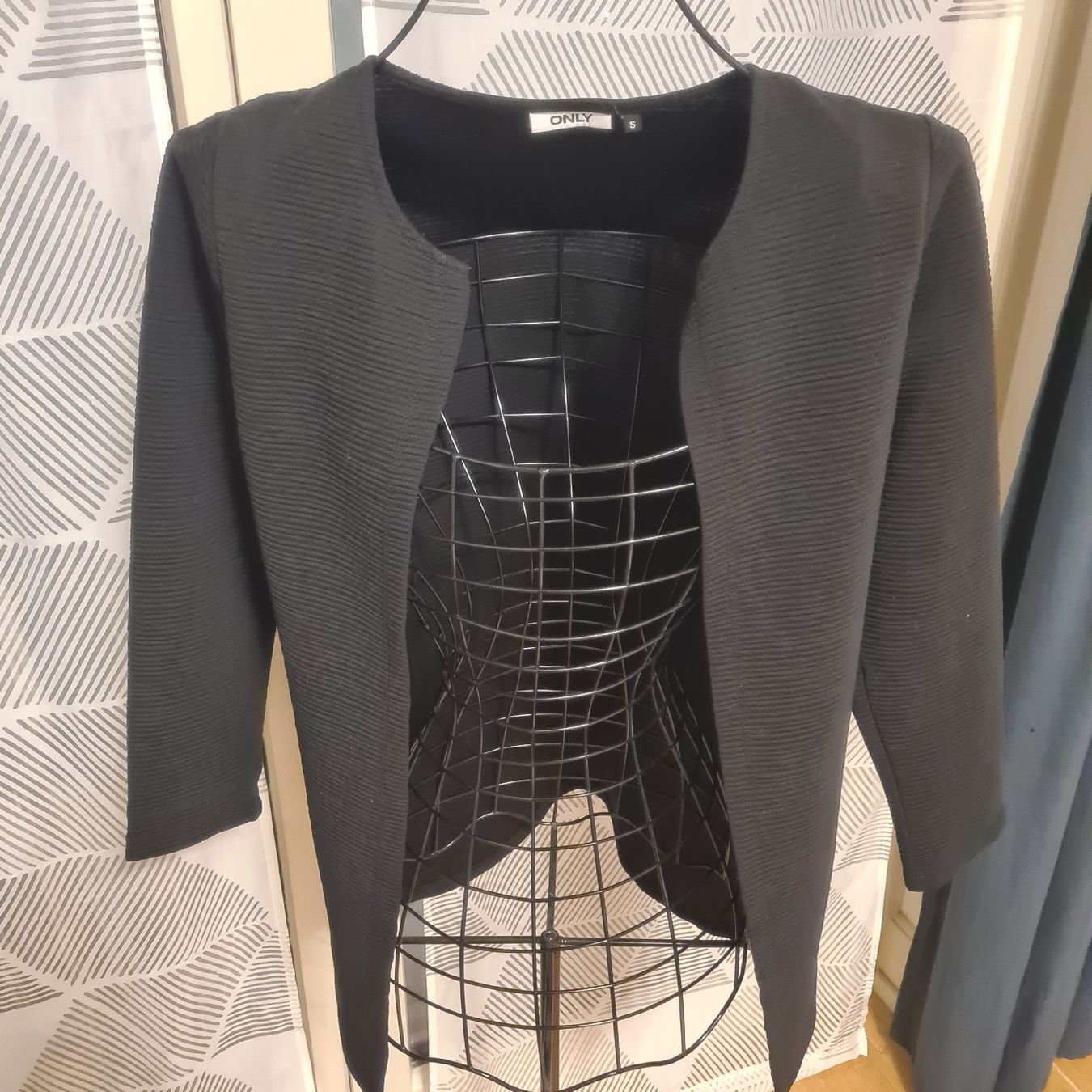 Only Giacche: cardigan von only gr S – Nuovo (secondo la descrizione) da zürich venduto da janjaz 1