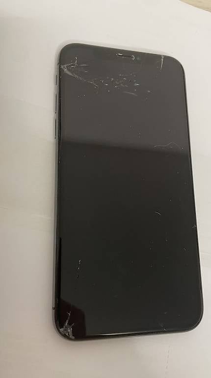 Telefoni cellulari / Smartphones: Apple iPhone X 64 GB Space Grau  – Usato da Winterthur venduto da Omar_61 1