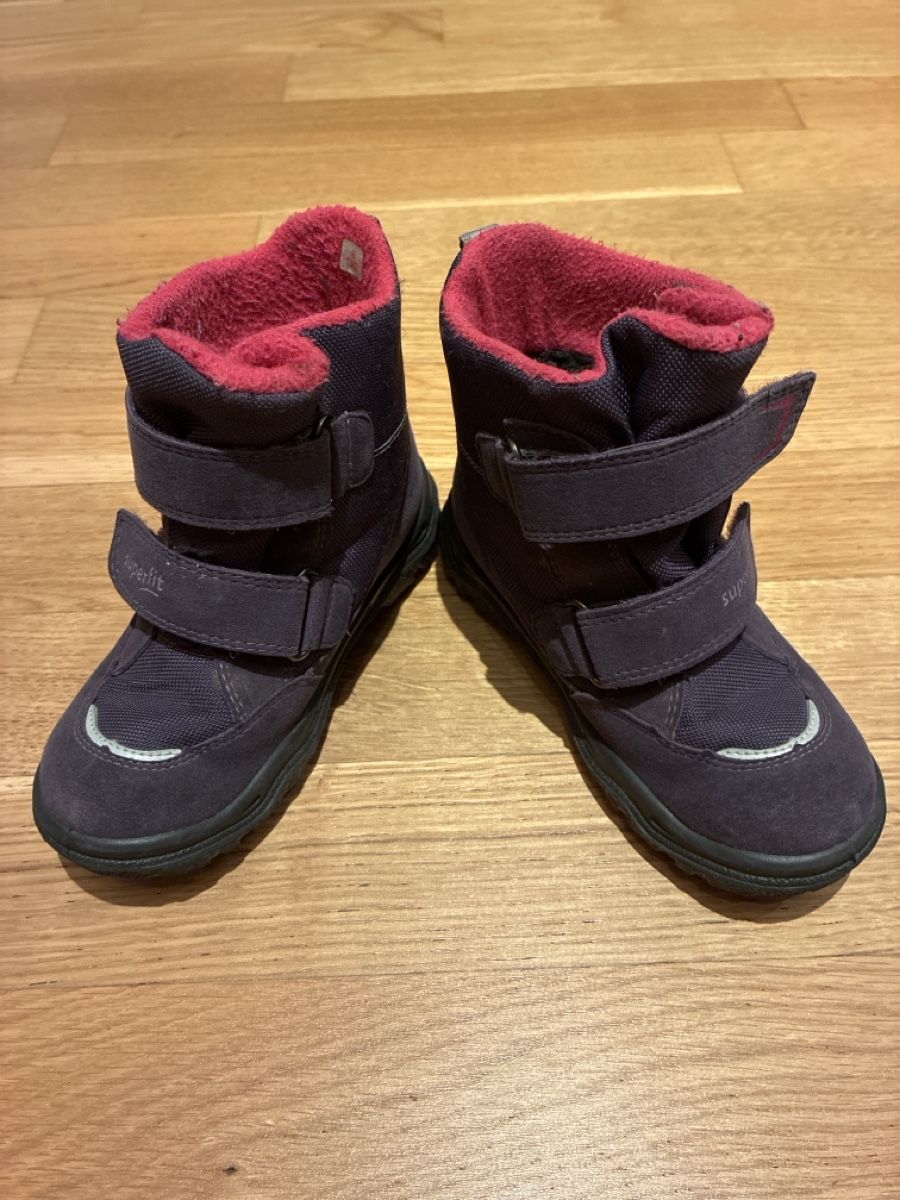 Superfit Schuhe für Jungen: Kinder Stiefel Superfit Grösse 27 – Gebraucht aus Winterthur von Tiklo 1