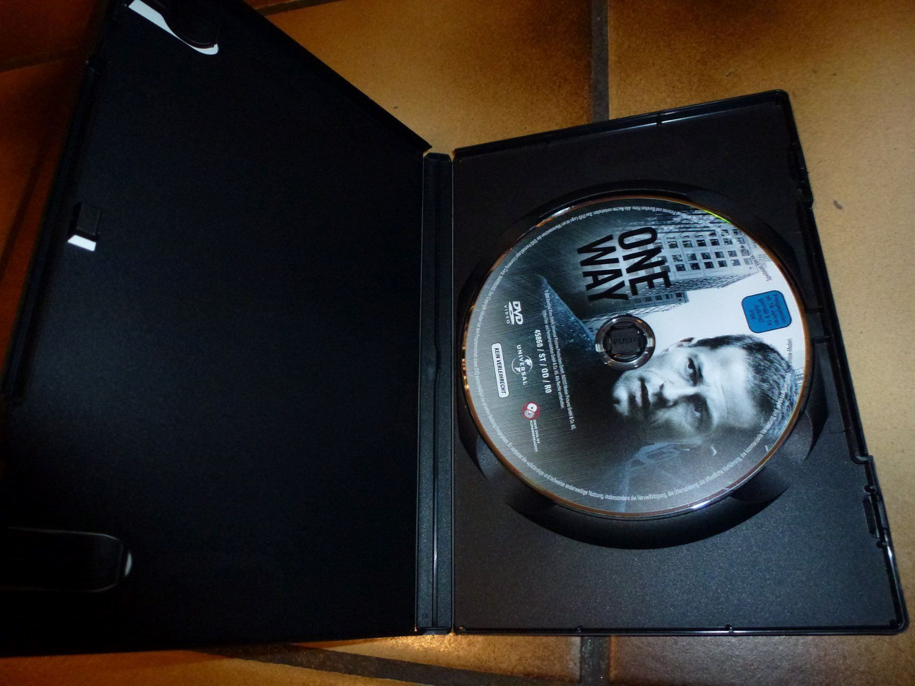 Tutti i DVDs: One Way DVD – Usato da Olten venduto da Disc-Verkauf 1