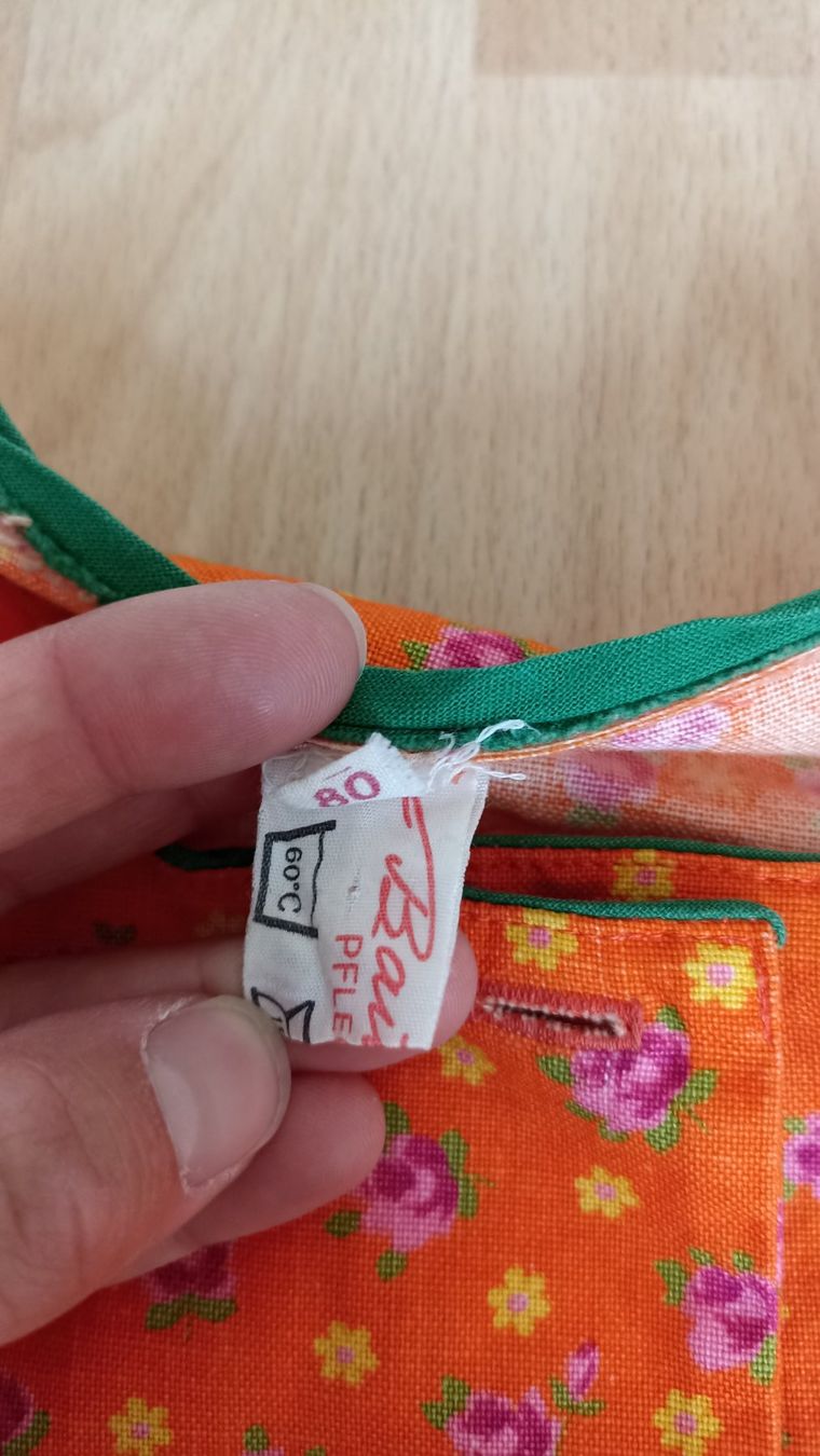 Vestiti & Gonne: Vintage Baumwollekleider Gr. 140 – Usato da Bern venduto da Helays 3