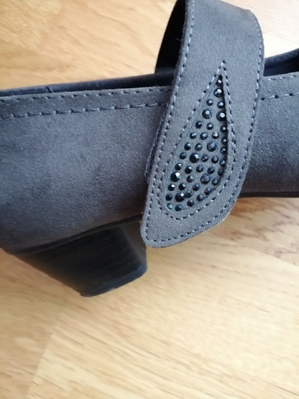 Scarpe da donna: bequeme Riemchenschuhe Gr. 5/38 – Usato da Windisch venduto da mer_6cjk 2