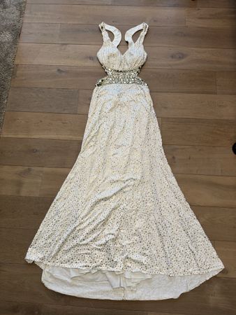 Elegantes Abendkleid, Grösse 36, mit Schmucksteinen - wie ne