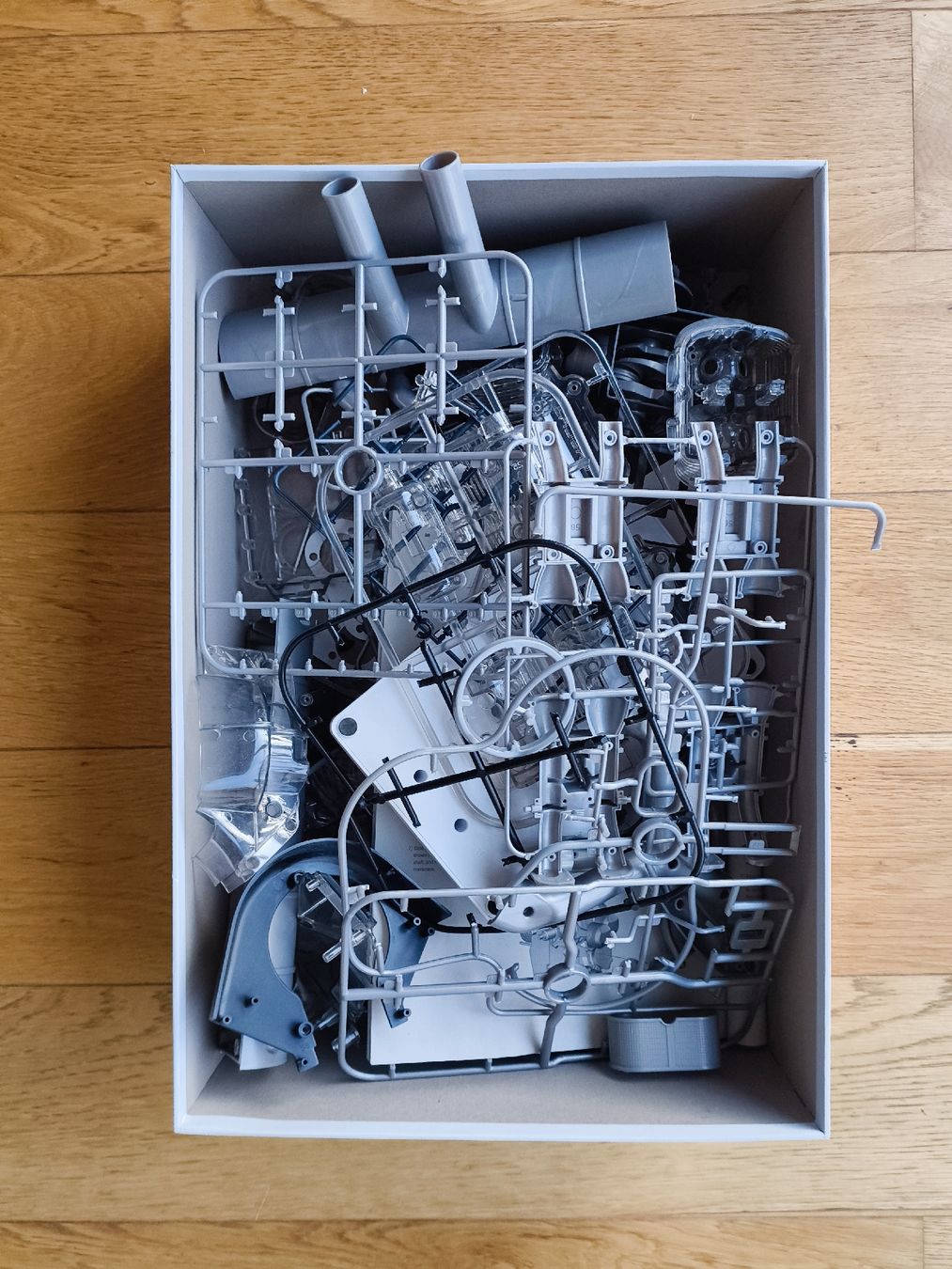 Porsche Kit di costruzioni: Porsche Carrera Motor Bausatz – Nuovo (secondo la descrizione) da Basel venduto da boo_dc8c 2