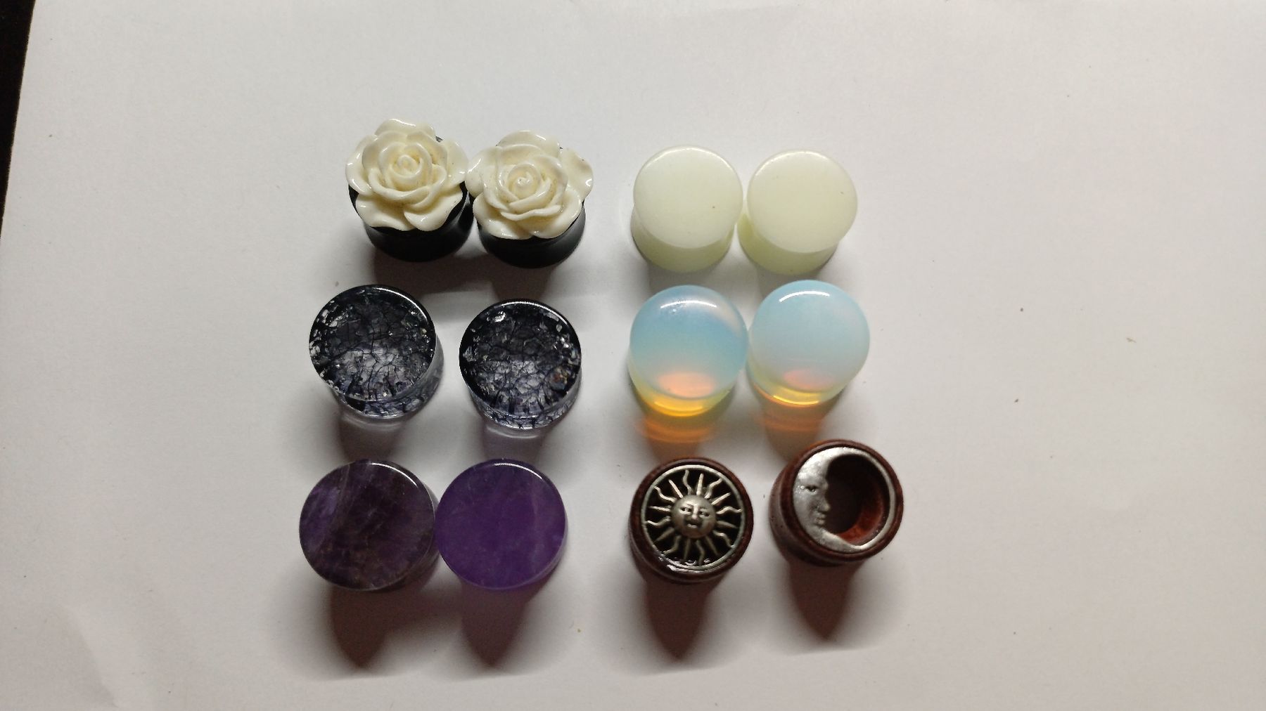 Orecchini pendenti & Orecchini a lobo: Ohr Plug Set diverse Materialien und Motive 14mm – Usato da Kriens venduto da Nikamii