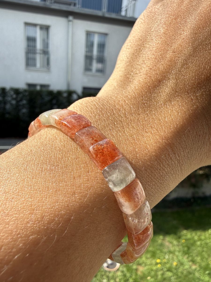 Armbänder & -reifen: Arusha Elastischer Armreif aus Tansania – Neu (gemäss Beschreibung) aus Jegenstorf von SteinGlanz
