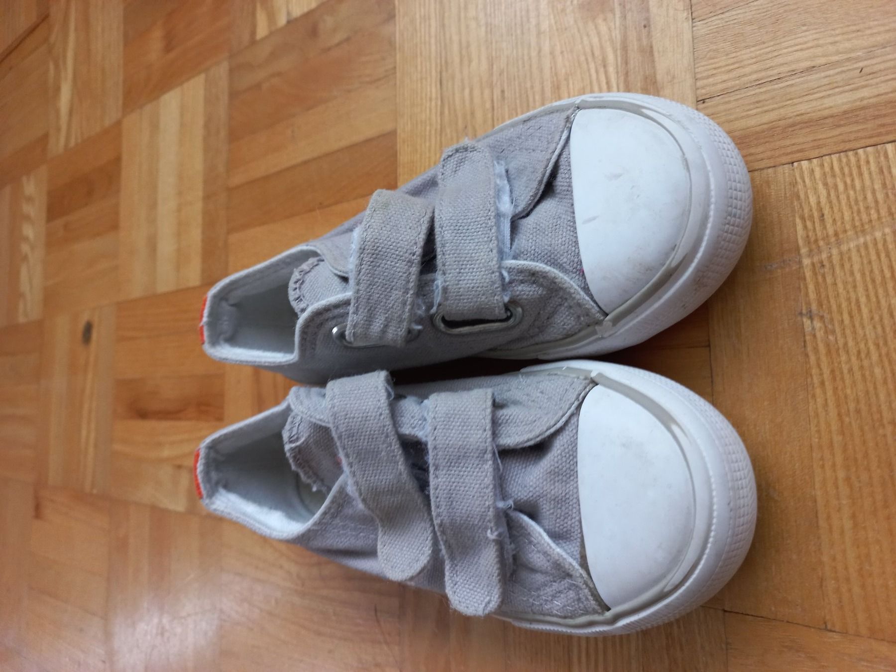 Scarpe da uomo: Stoffschuhe gr.27 – Usato da Bachenbülach venduto da enigmatic 1