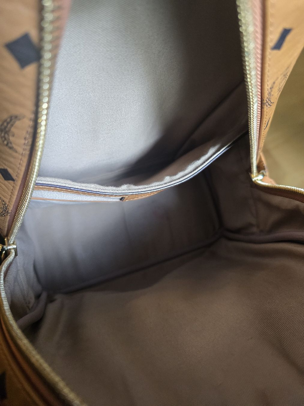 Mcm Zaini: MCM Rucksack Stark Berlin – Usato da Gattikon venduto da lavric_d 5
