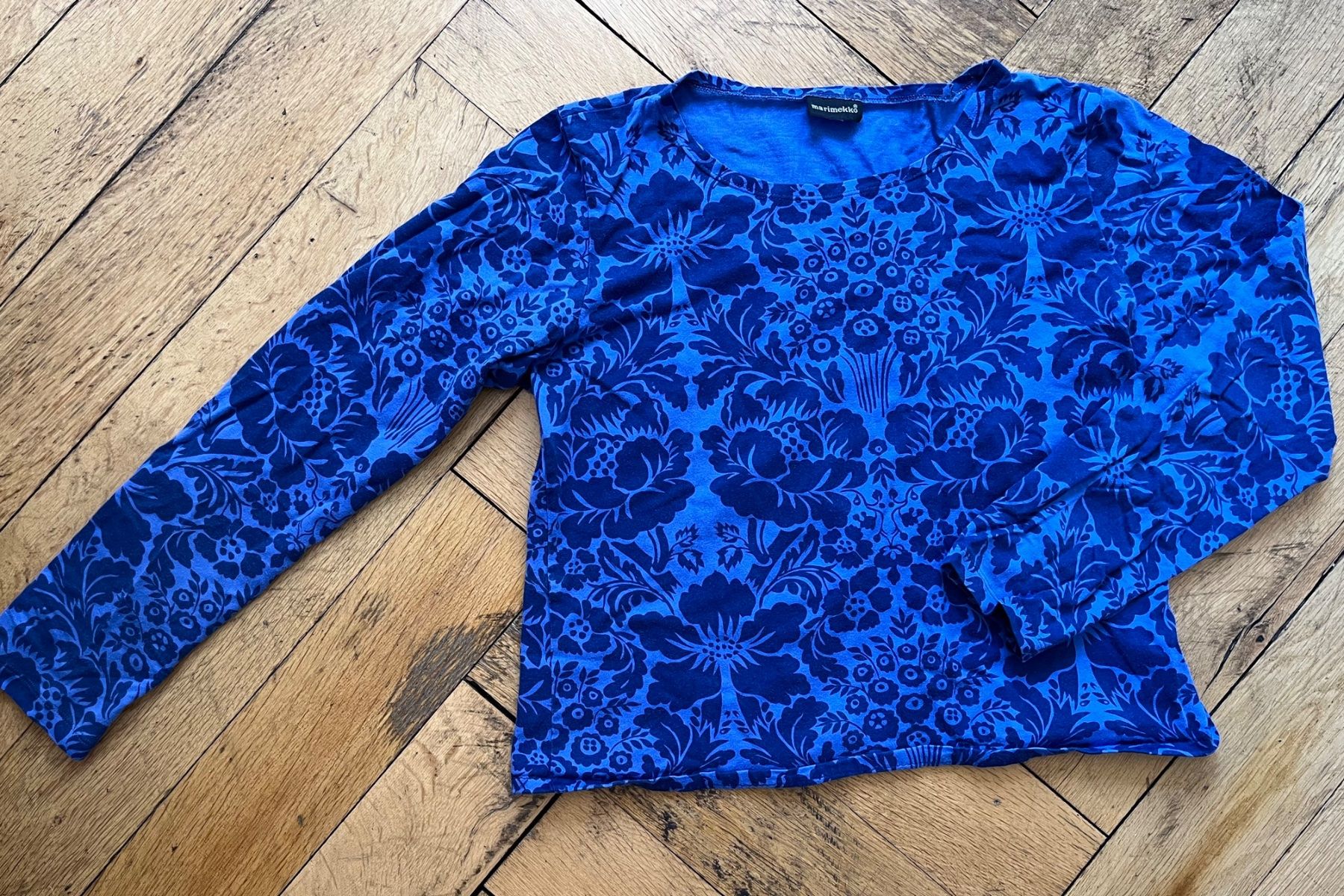 Marimekko Top: Marimekko Blue Floral Top – Usato da Zürich venduto da LeaL2025