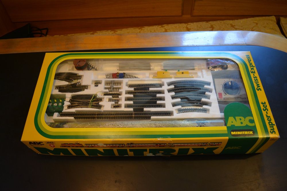 MINITRIX SUPER SET SWISS EXPRESS ABC 51 1052 00 SET (Gebraucht) in ...