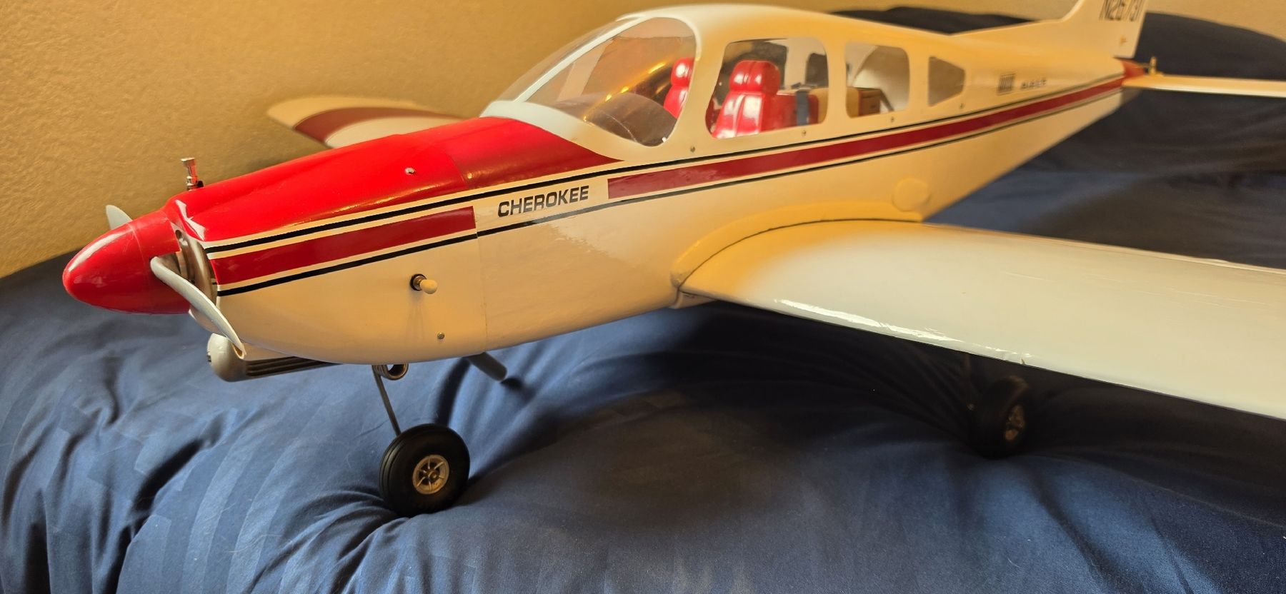 Graupner Modellismo RC: Piper Cherokee Graupner – Usato da La Chaux-de-Fonds venduto da kilotango 1