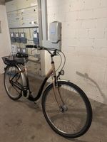 City bike beige black with rear basket acceptable