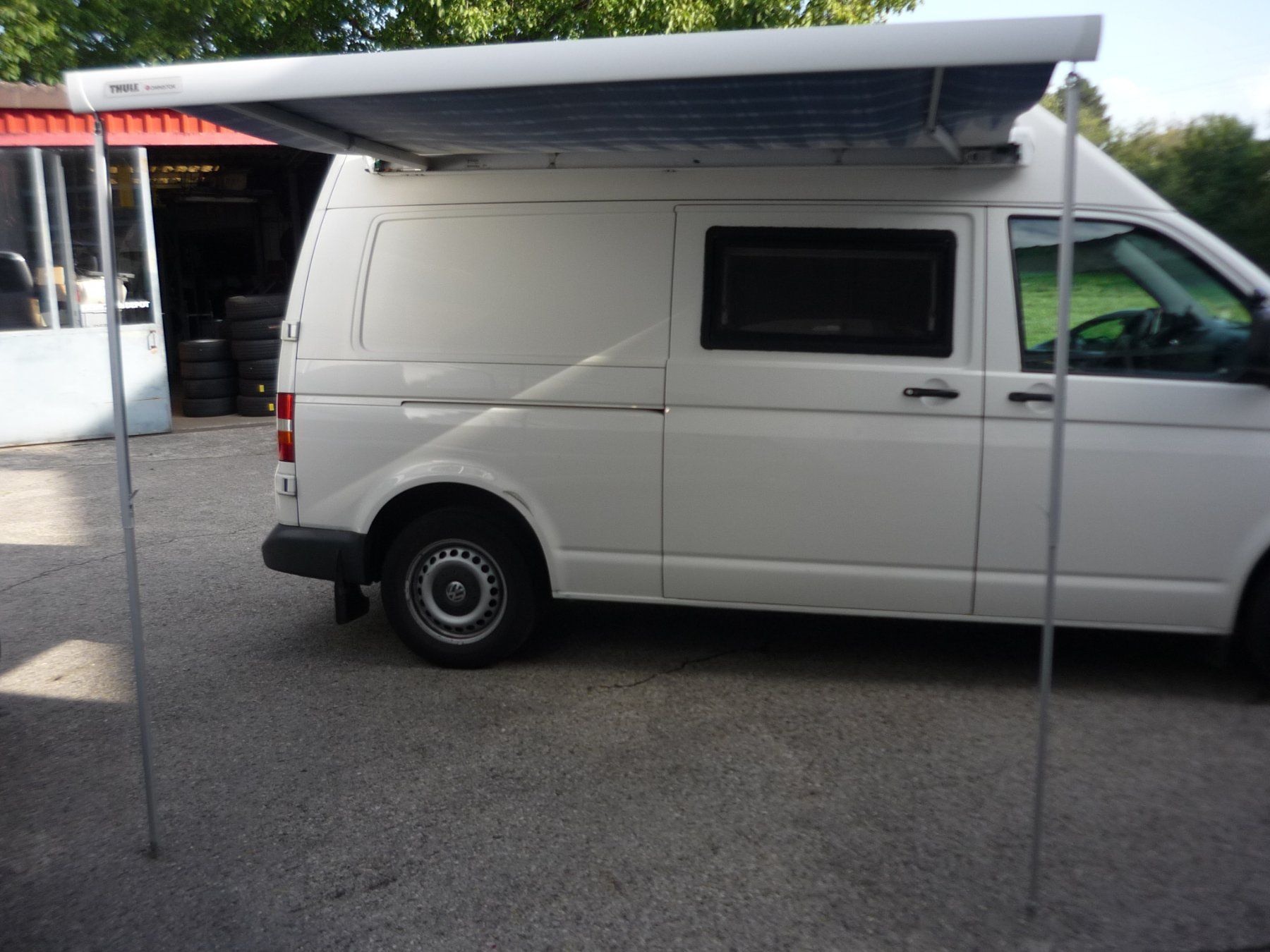 VW Veicoli commerciali: VW T5 Hochdach 4Motion – Difettoso da Kerzers venduto da ernst1234 8