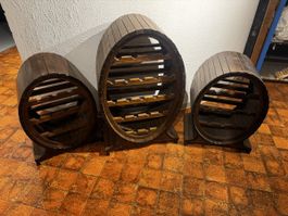 3 rustikale Fass-Weinregale aus Holz – Weinfass Optik