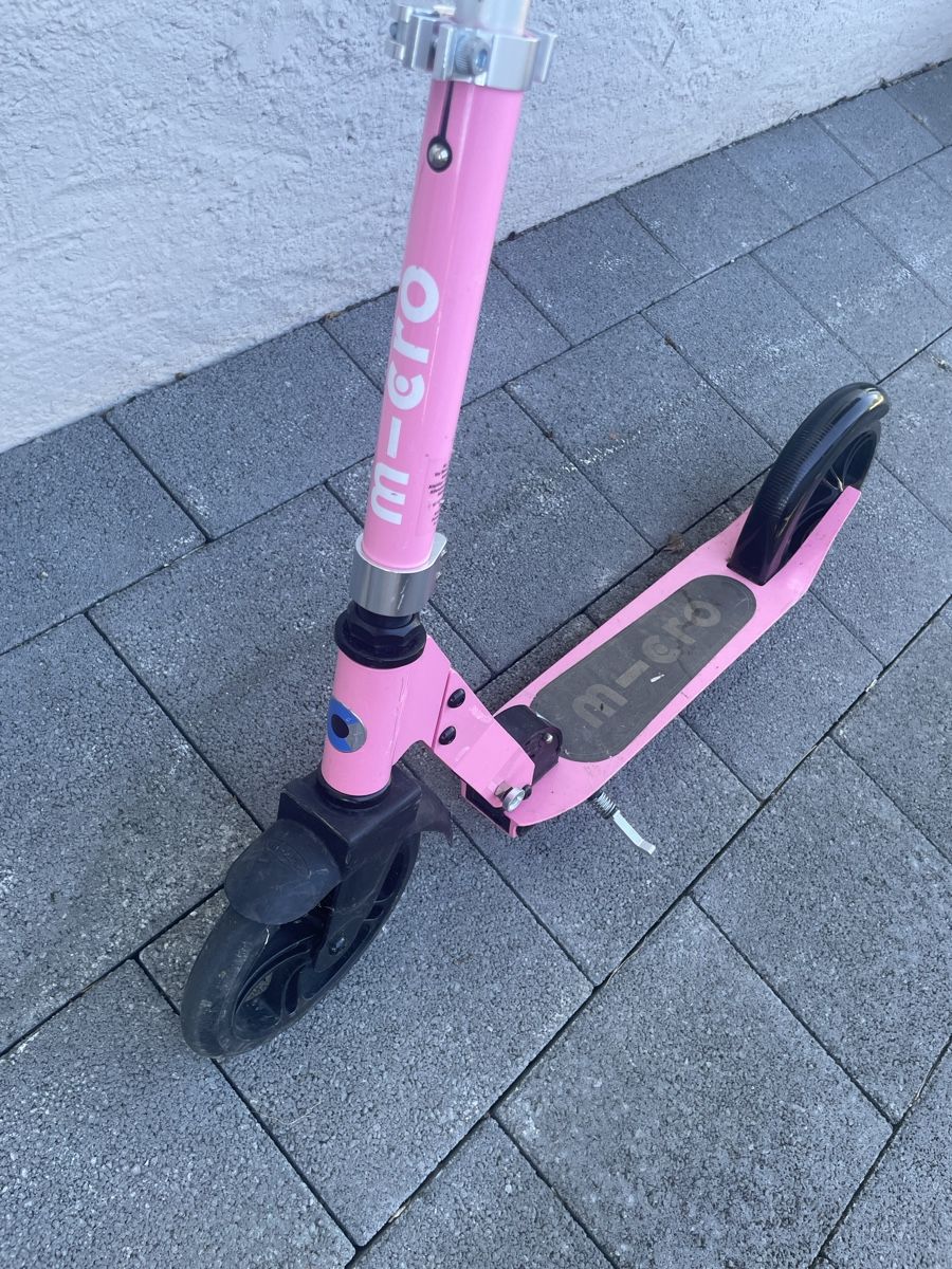 Micro Kickboard: Trotti / Scooter – Gebraucht aus Aarwangen von erd_ngx8 1