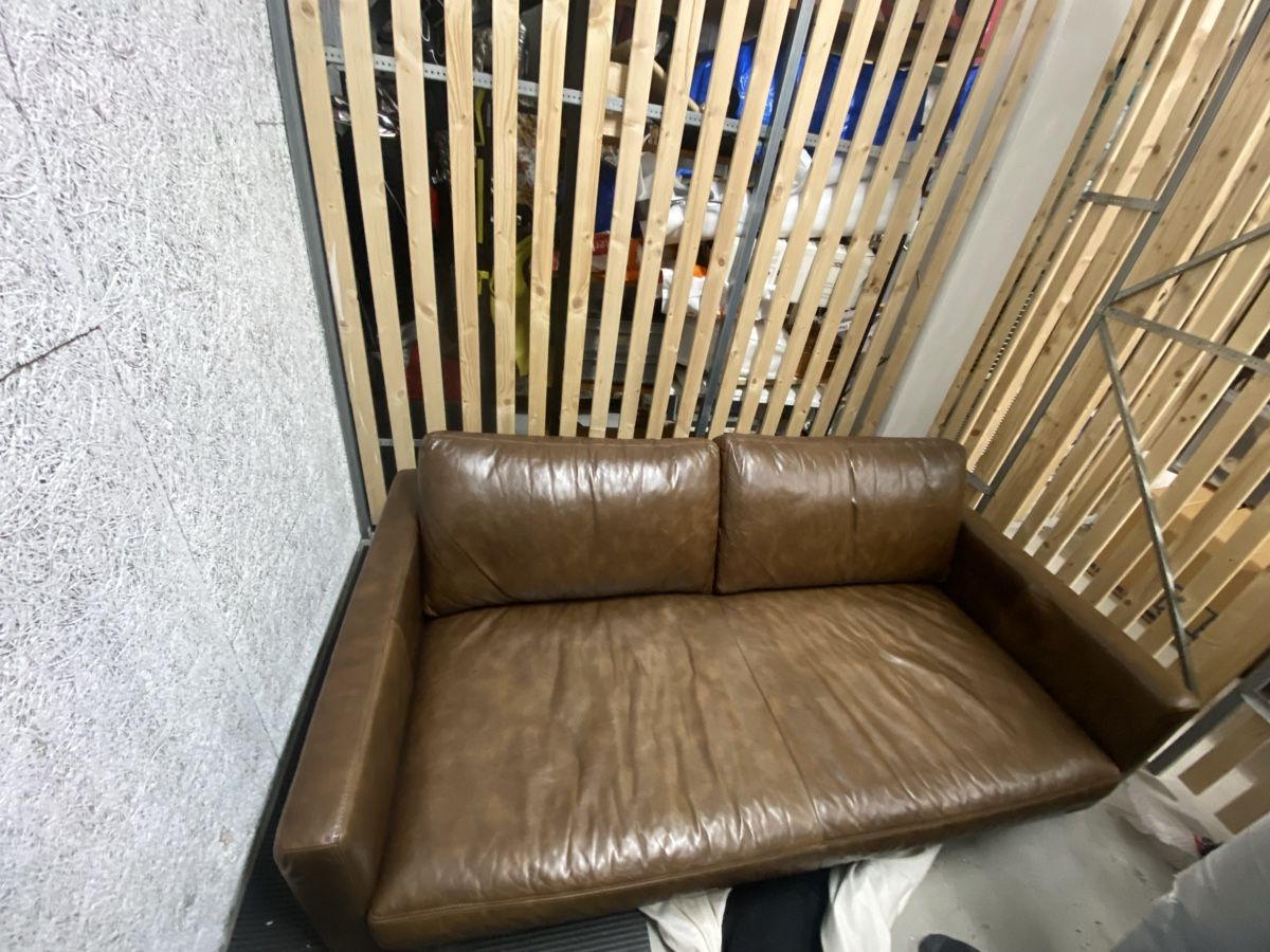 Divani: Brown Leather Sofa - Stylish and Comfortable Seating! – Usato da Zürich venduto da ana_m6d2