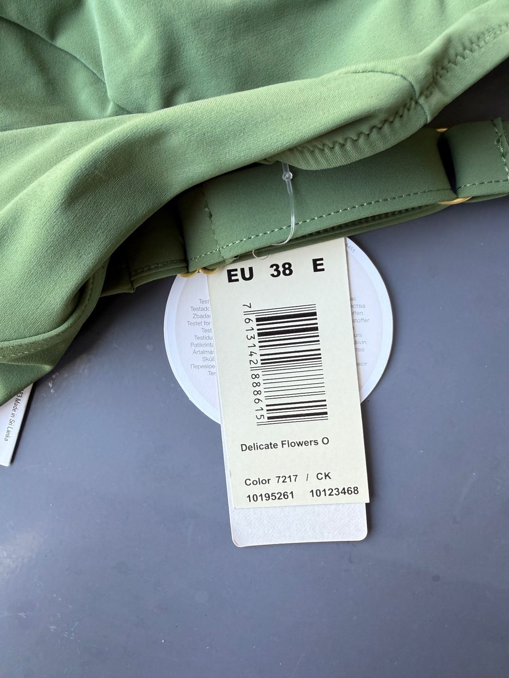 Triumph Costumi da bagno & Bikini: Badeanzug Triumph grün Gr. 38 E neu mit Etikett – Usato da Zürich venduto da Antonella2 1
