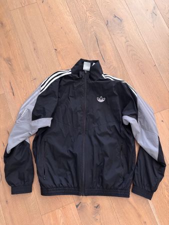 Retro Adidas Trackjacke schwarz-grau-weiss