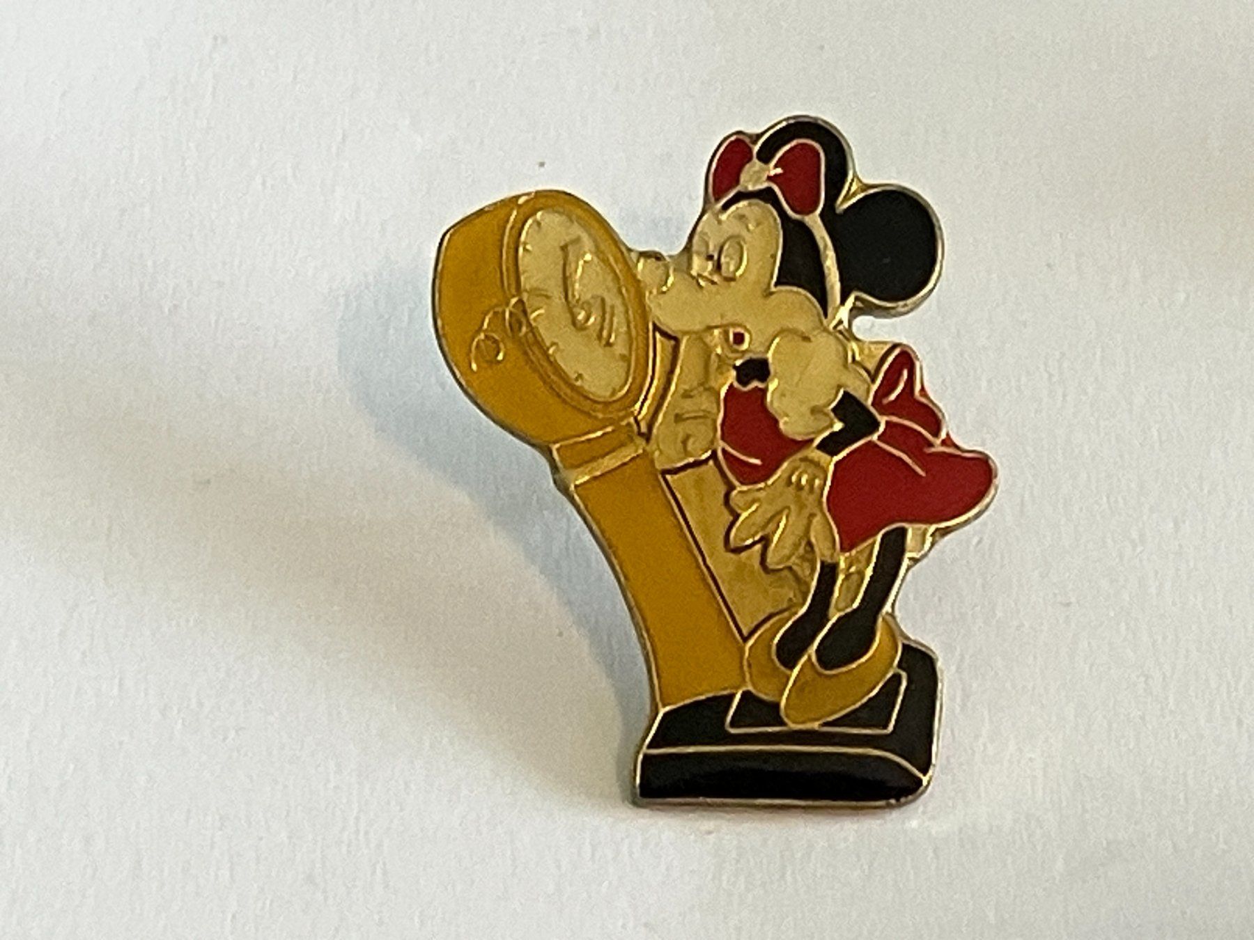Plaketten & Abzeichen: 1 Pin Minnie Mouse Disney – Gebraucht aus Basel von djwwpp