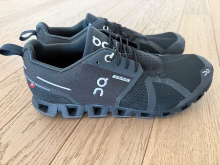 One Watherprof Snesker Gr. 42.5