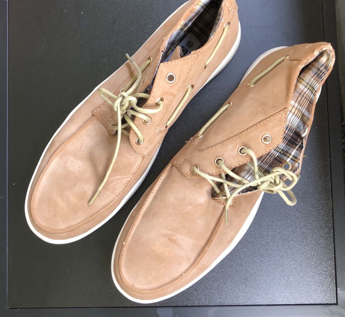 Herrenschuhe: Bootschuhe beige Leder Schnürer Grösse 40 neu – Neu und originalverpackt aus St.Gallen von nitka.