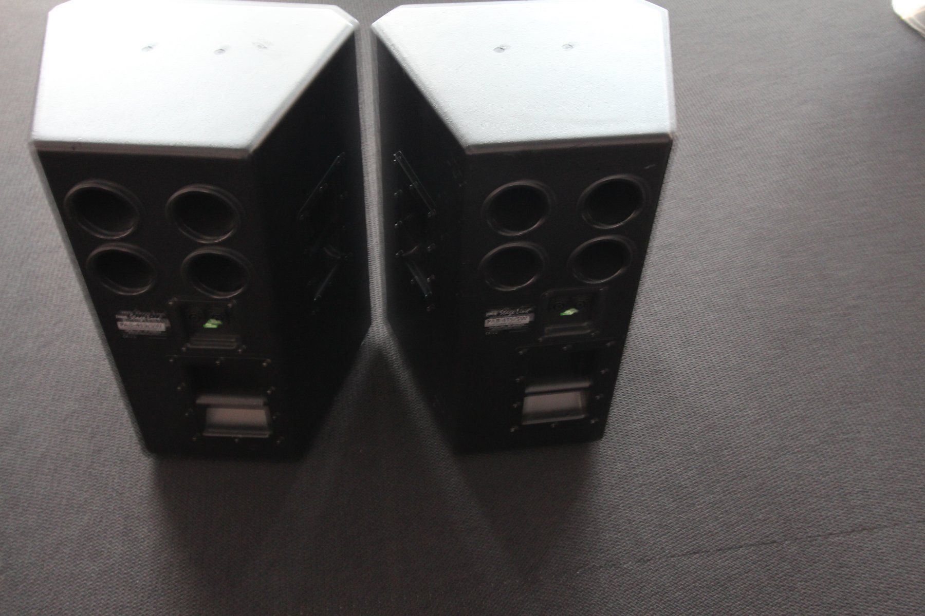 Lautsprecher: IMG Stereo Lautsprecher Schwarz – Gebraucht aus Appenzell von 1xRichtig 1