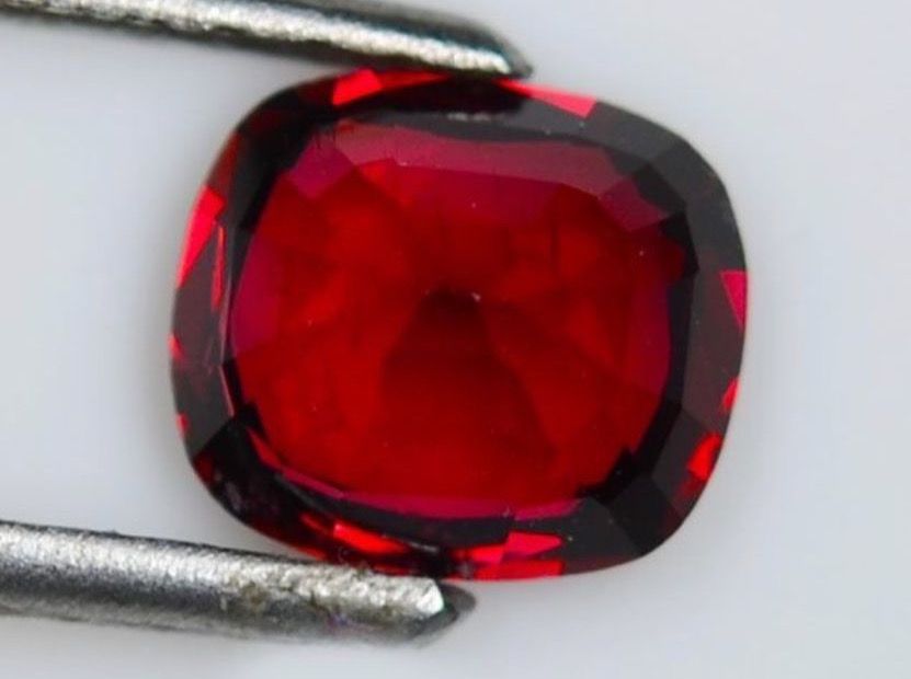 Pietre preziose: Spinell 1.52ct – Nuovo e nell'imballaggio originale da Gebenstorf venduto da HQ-Gemstones 2