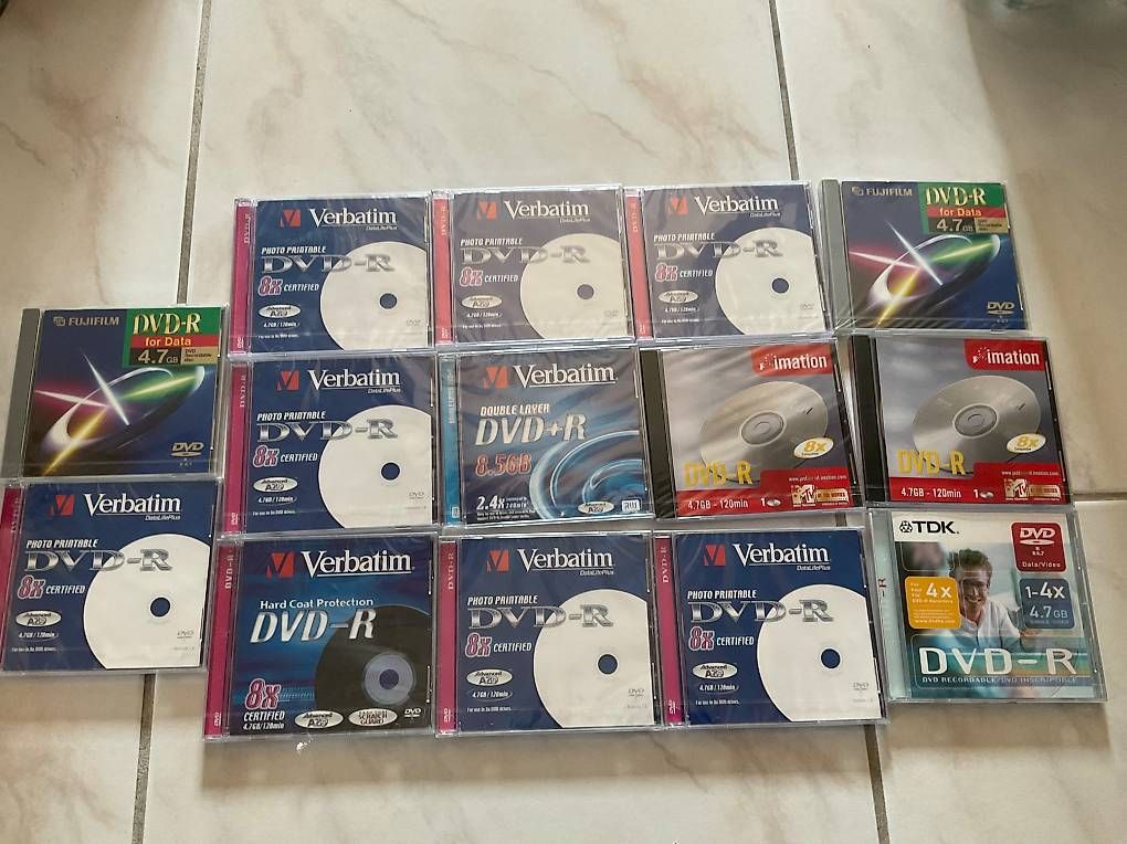 Tutti i DVDs: 14x DVD-R Rohlinge – Nuovo e nell'imballaggio originale da Neerach venduto da Allerlei_2009