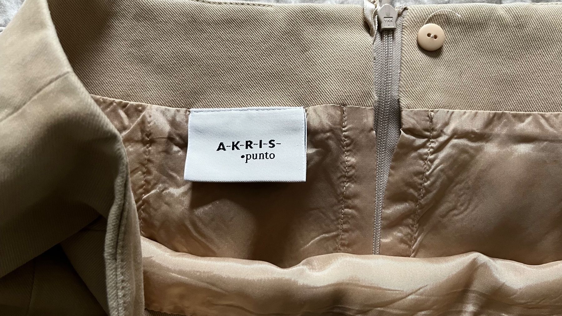 Akris Gonne: AKRIS: sehr schöne beiger Baumwoll Jupe – Usato da Zürich venduto da ann_ngp7 1