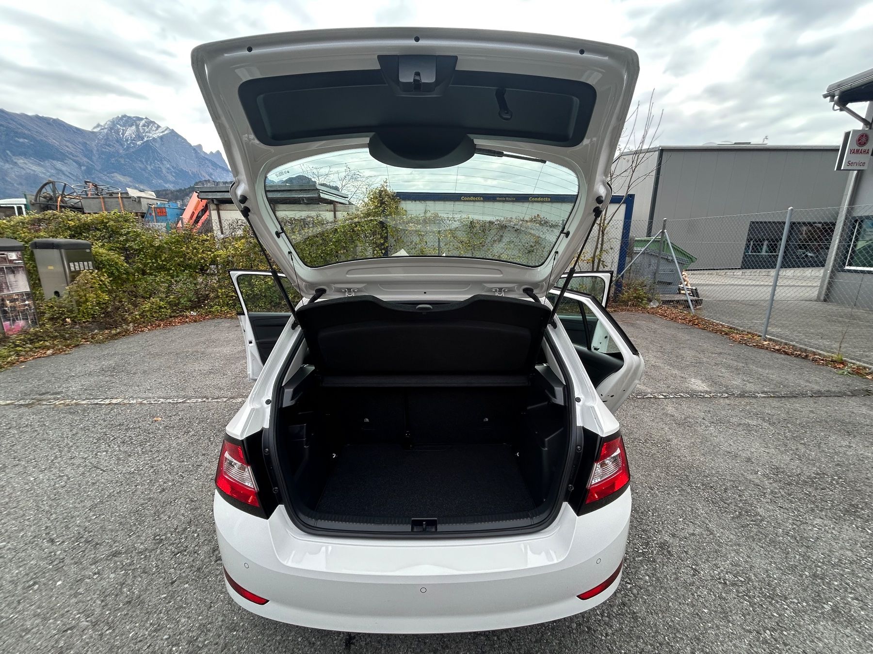 Skoda Automobili: Skoda Fabia 1.0 TSI DSG – Usato da Sargans venduto da automobilen 9