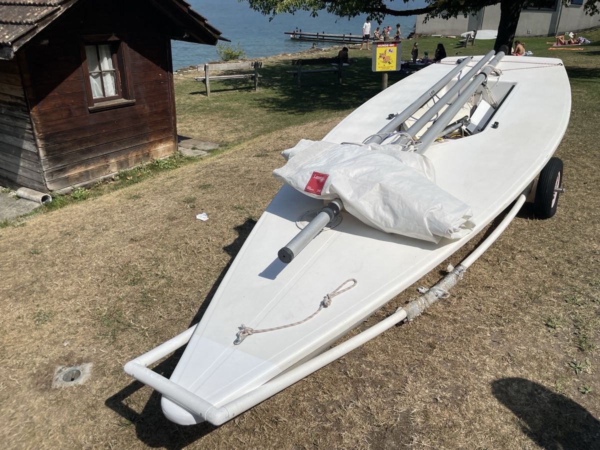 Laser Bateaux: Laser Ilca Segelboot mit Slipwagen – D'occasion à Einigen par Pascolo02 3