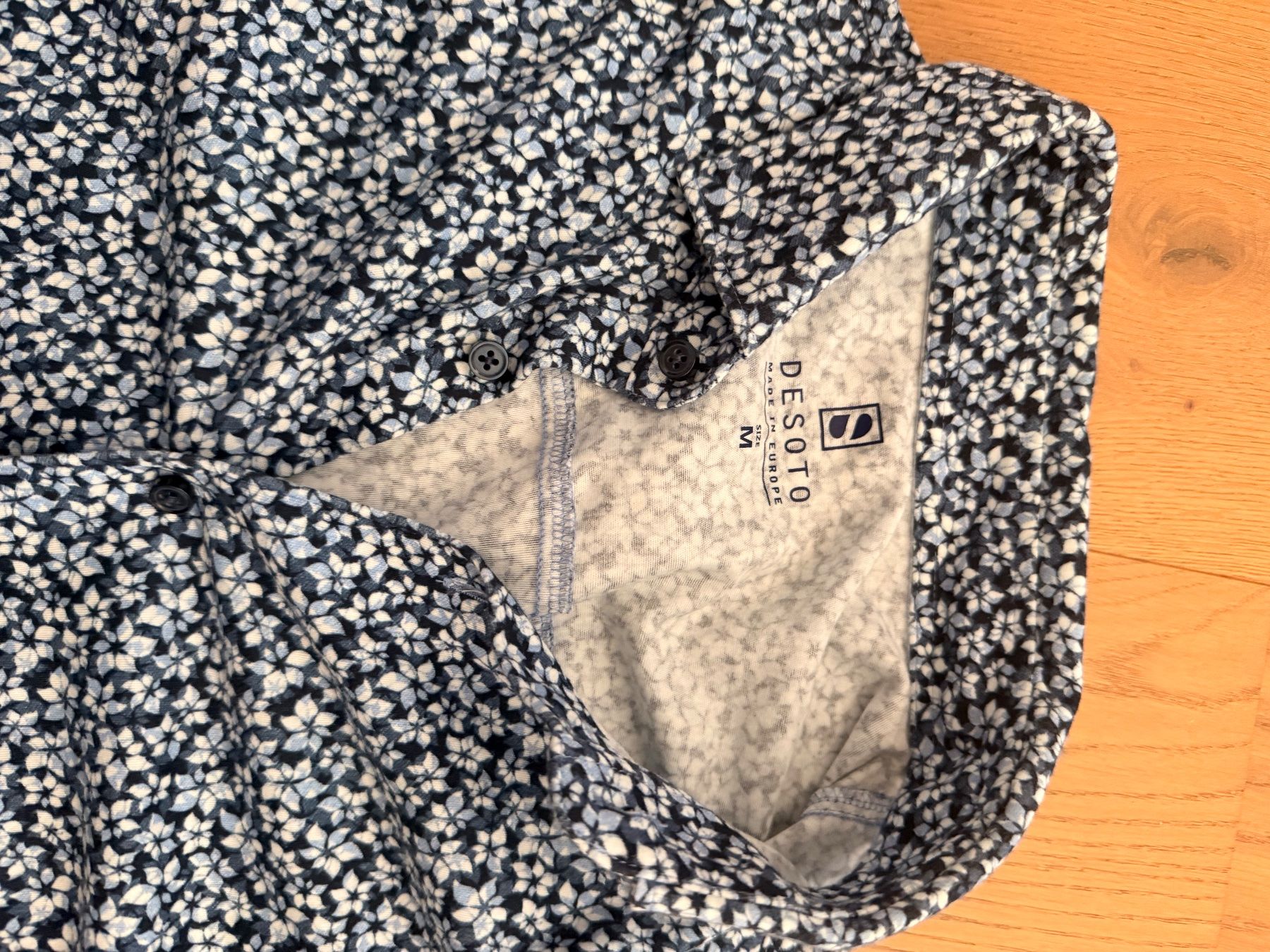 Camicie: Hemden – Usato da Rüthi (Rheintal) venduto da bue_wmb2