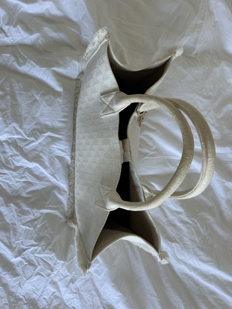 Sandro Borse da donna: Sandro Paris Tote Bag weiss – Usato da Aeugst am Albis venduto da schatzkistee 6