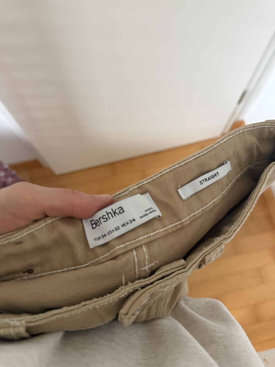 Bershka Jeans: Cargohose beige – Gebraucht aus Villigen von Liviaange 3