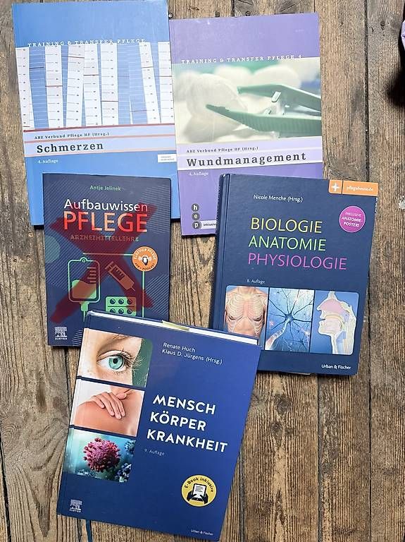 Libri: Pflegebücher – Usato da Winterthur venduto da Glionel