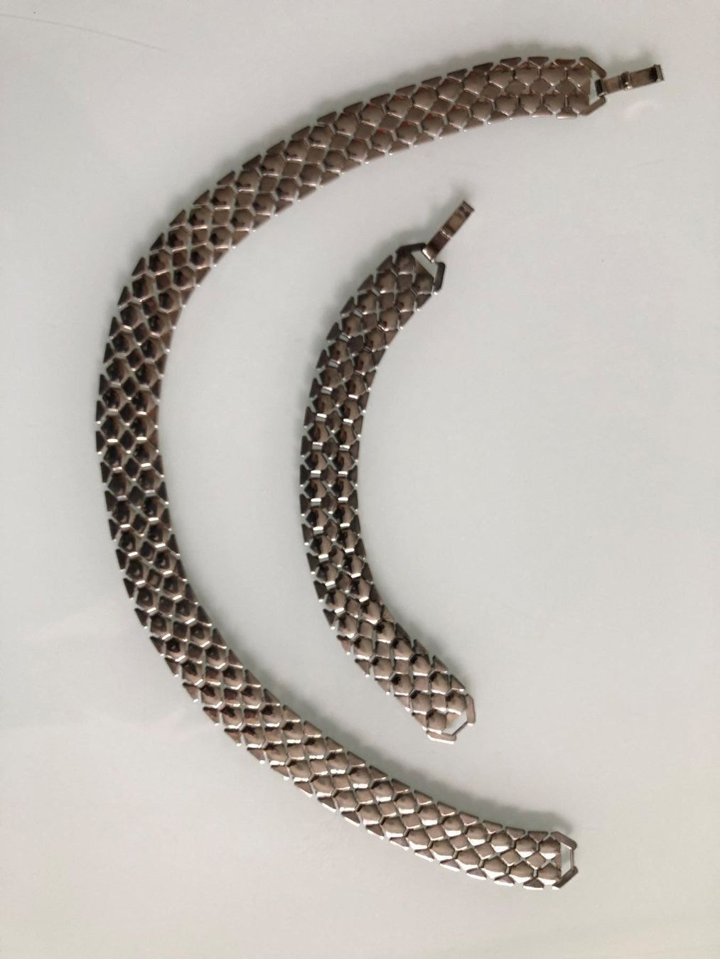 Colliers: Grosser Modeschmuck – D'occasion à Adliswil par Majeska