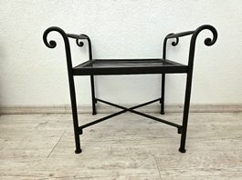 Hocker aus Metall 