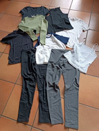 Lot de 9 vêtements pour filles taille XS/S