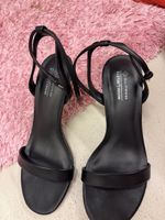 Schwarze High Heels 