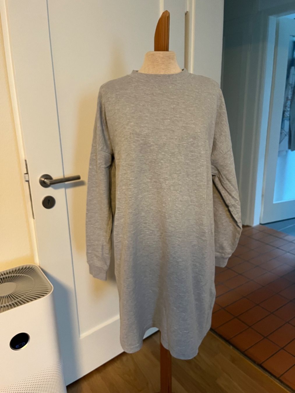 Maglioni & Felpe: Langer langarm Sweater/ Pullover von Missguided Grösse 34 – Usato da Zürich venduto da Mrstm4